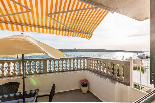 Apartment Masa Pirovac Zewnętrze zdjęcie