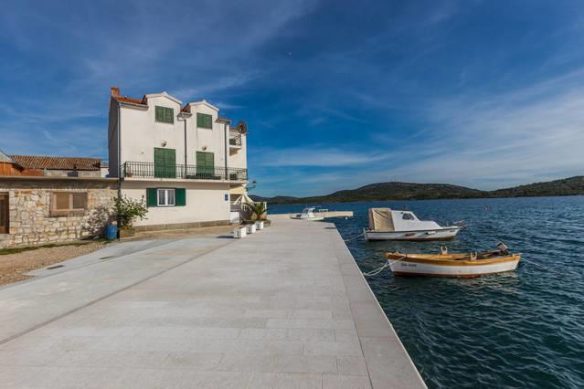 Apartment Masa Pirovac Zewnętrze zdjęcie