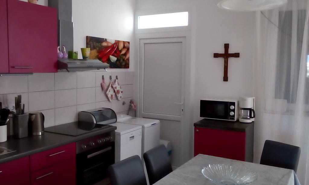 Apartment Masa Pirovac Zewnętrze zdjęcie